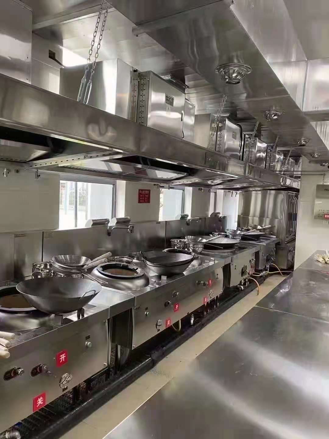 食堂好色先生APP下载安装设备