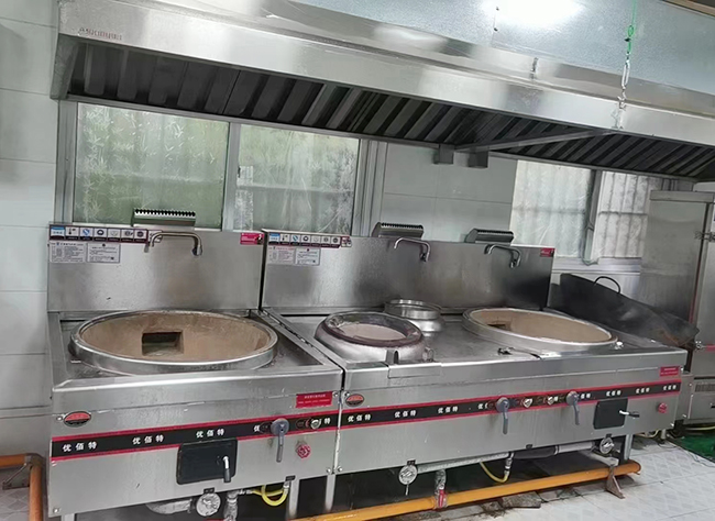 食堂好色先生APP下载安装设备